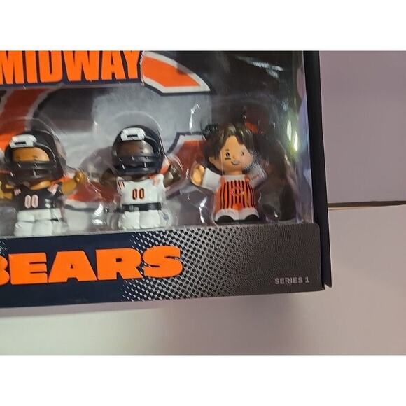 Fisher-Price Little People Collector NFL- CHICAGO BEARS -Exclusive Set NEW - Picture 6 of 11